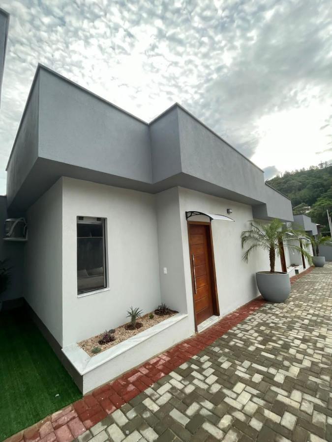 Pousada Familia Bueno Monte Alegre do Sul Buitenkant foto