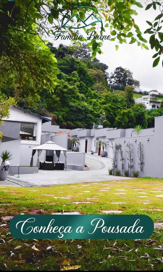 Pousada Familia Bueno Monte Alegre do Sul Buitenkant foto